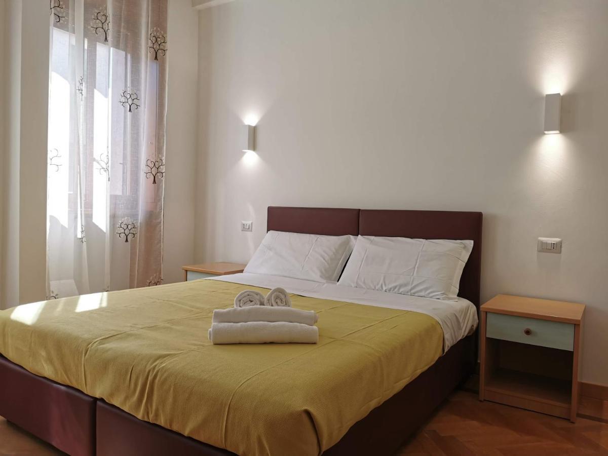 Pergolesi Apartments Milan Bagian luar foto
