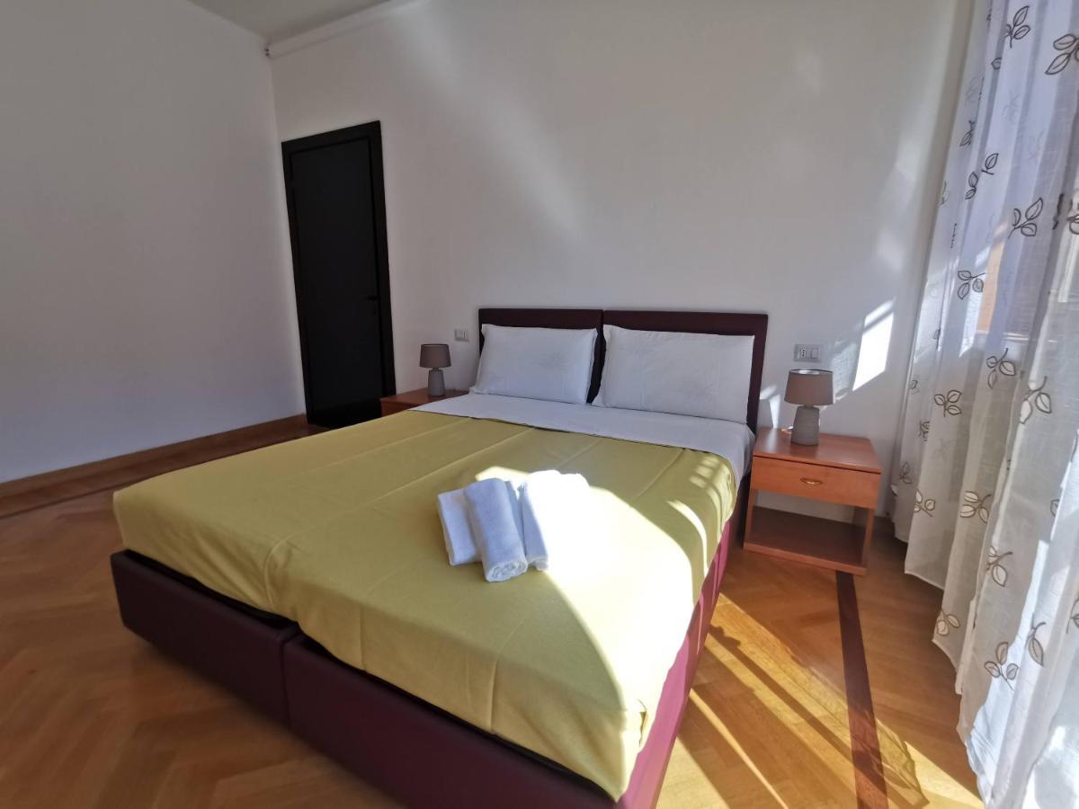 Pergolesi Apartments Milan Bagian luar foto