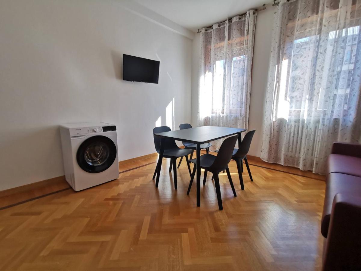 Pergolesi Apartments Milan Bagian luar foto