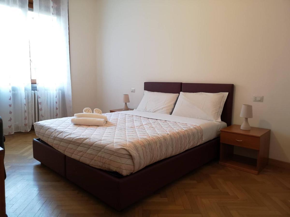 Pergolesi Apartments Milan Bagian luar foto