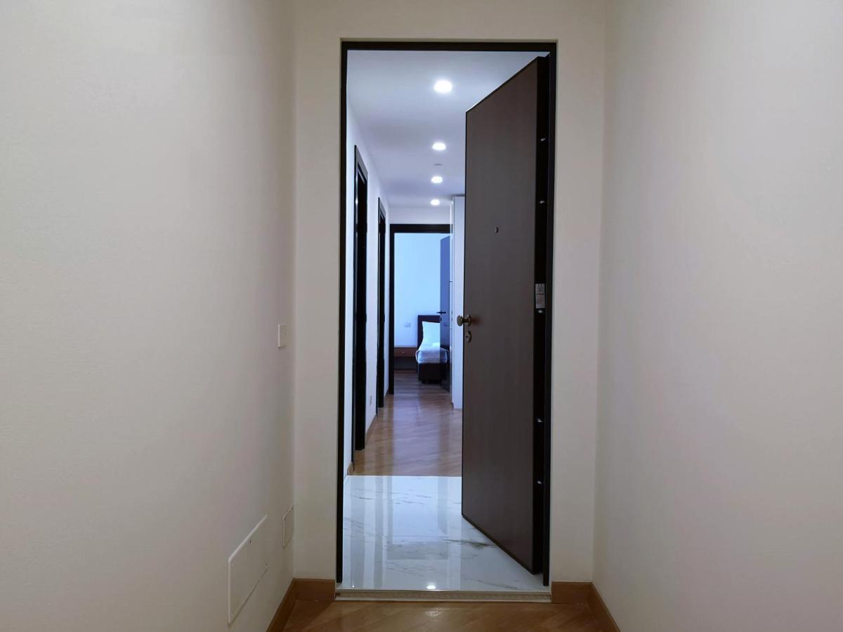 Pergolesi Apartments Milan Bagian luar foto