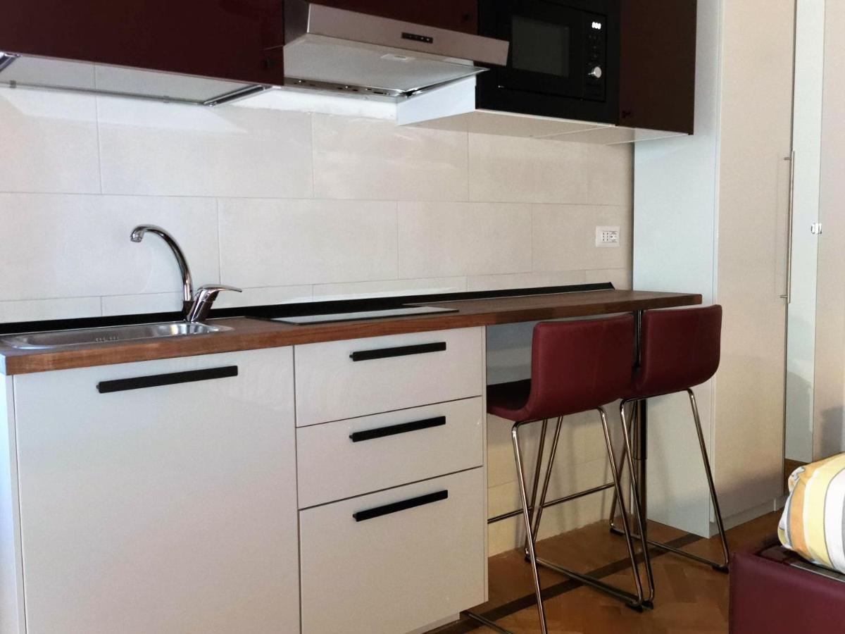 Pergolesi Apartments Milan Bagian luar foto