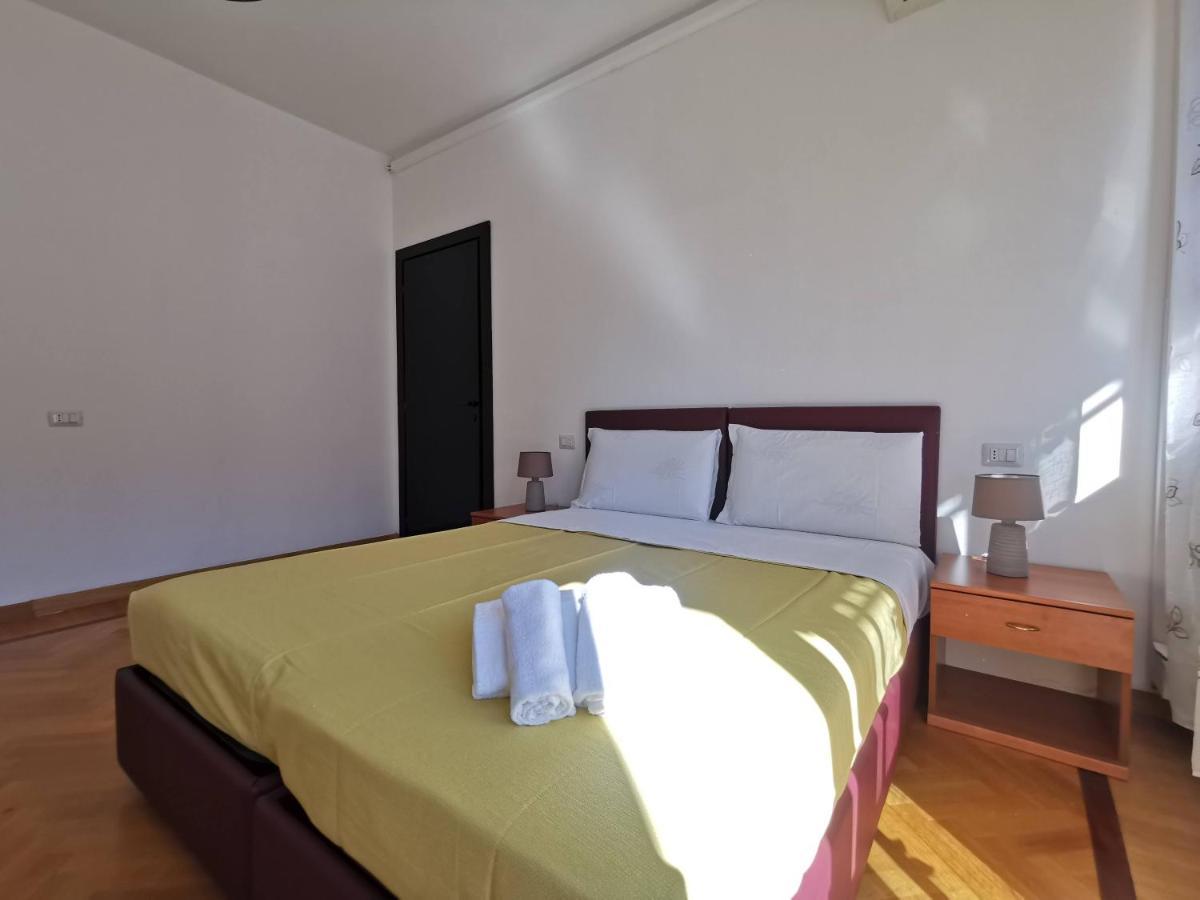Pergolesi Apartments Milan Bagian luar foto