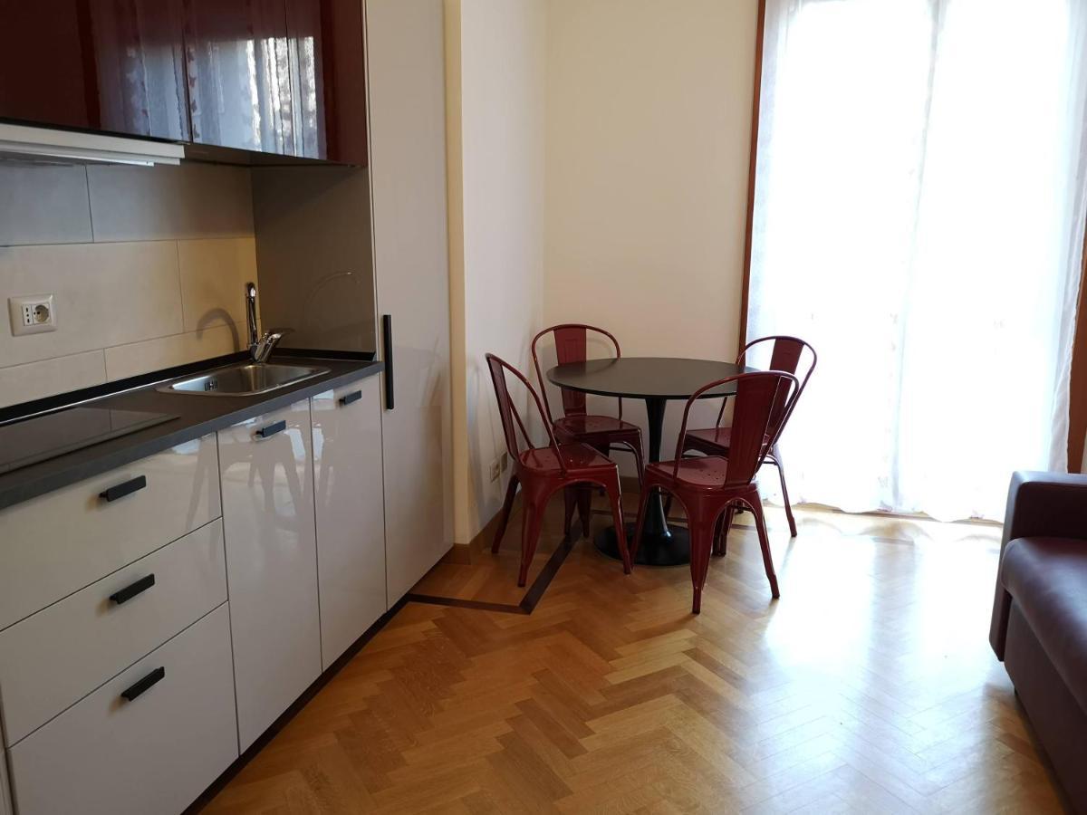 Pergolesi Apartments Milan Bagian luar foto