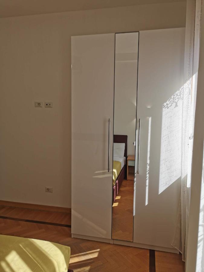 Pergolesi Apartments Milan Bagian luar foto