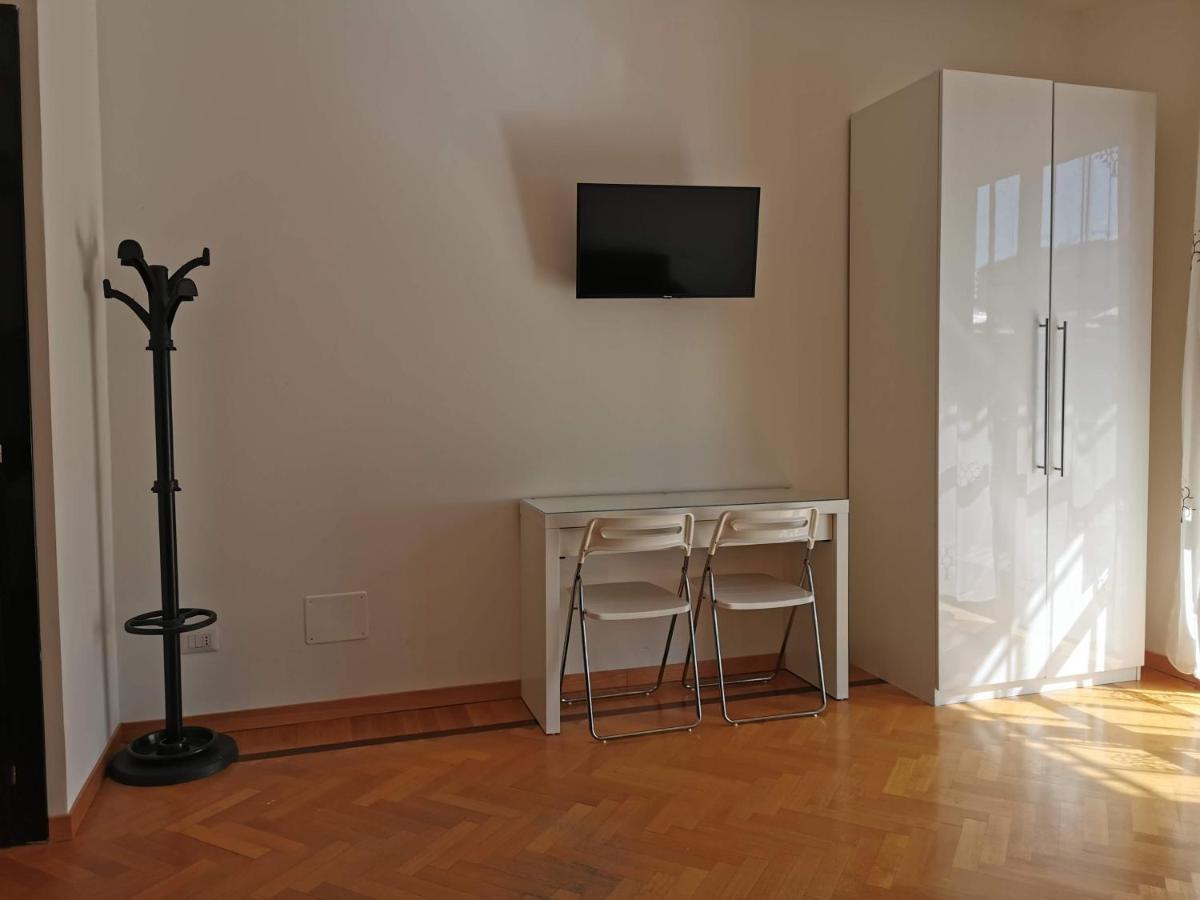 Pergolesi Apartments Milan Bagian luar foto