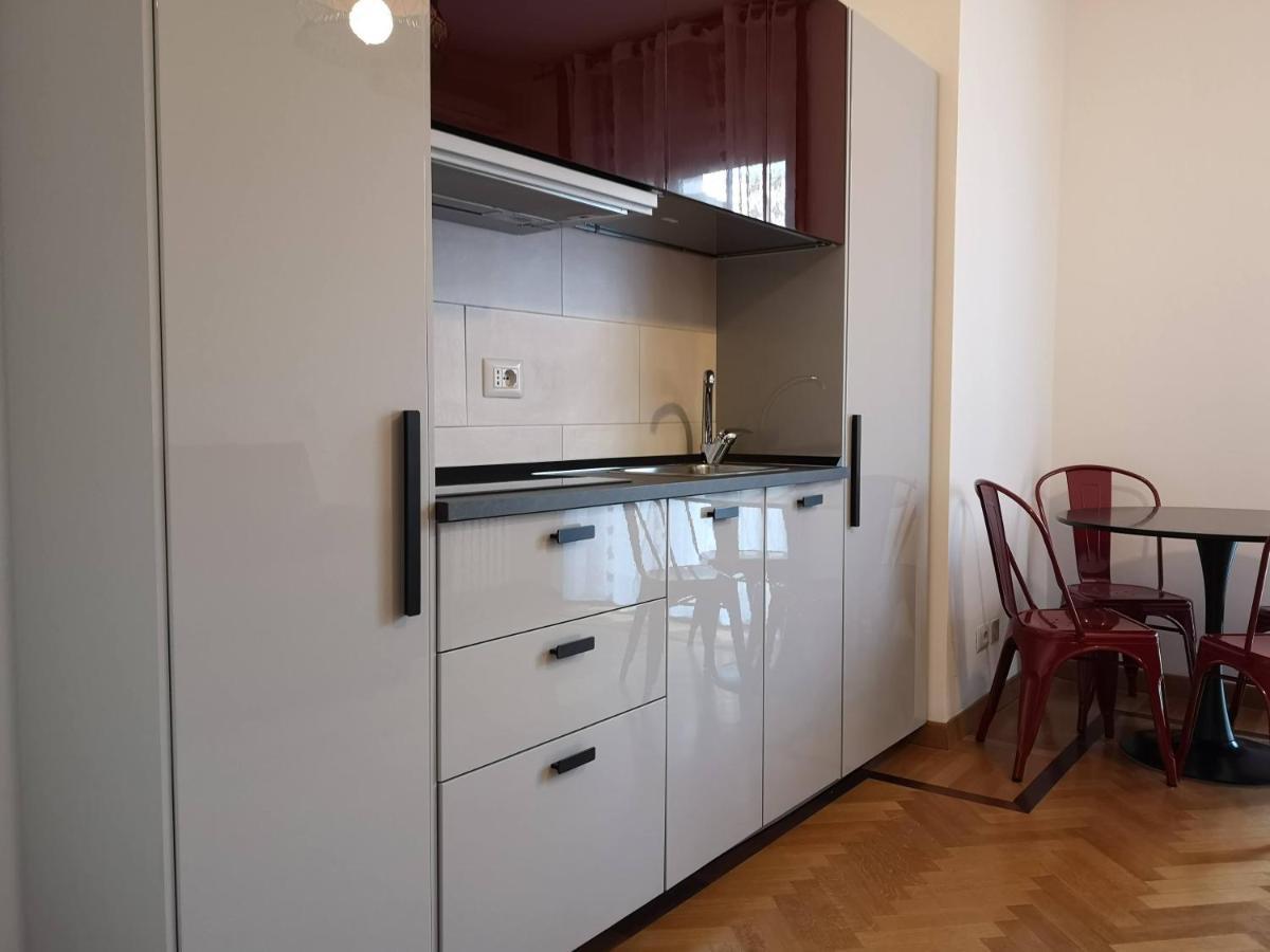 Pergolesi Apartments Milan Bagian luar foto
