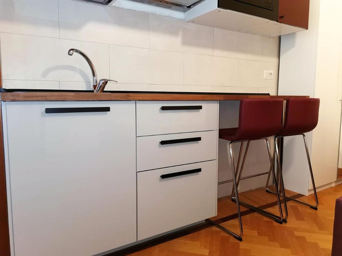 Pergolesi Apartments Milan Bagian luar foto