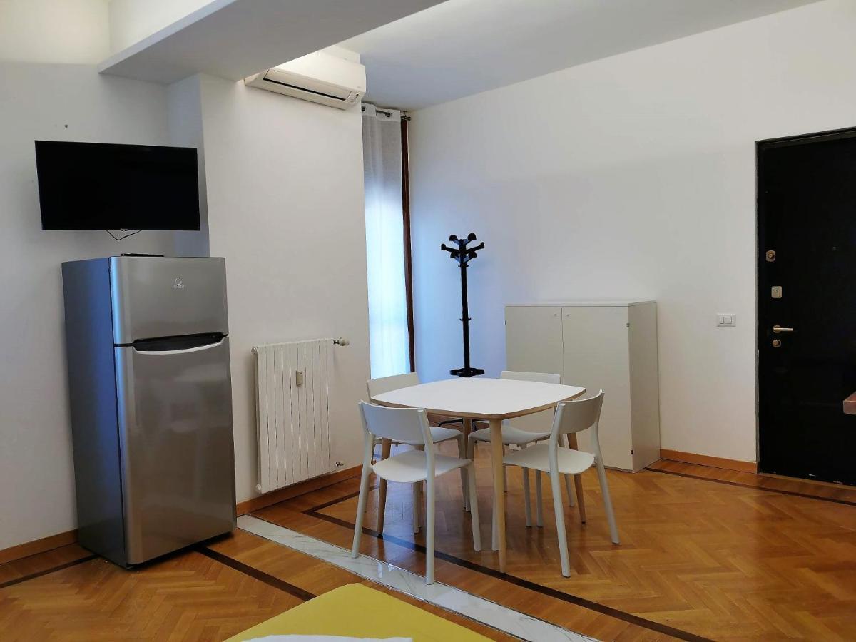 Pergolesi Apartments Milan Bagian luar foto