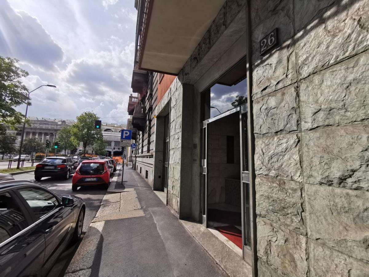 Pergolesi Apartments Milan Bagian luar foto